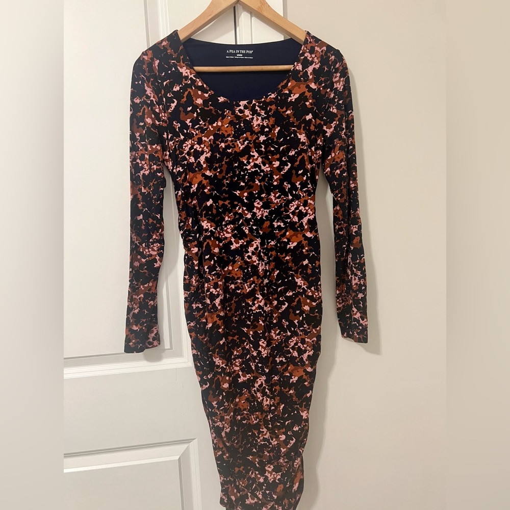Stunning maternity dress by A Pea in a Pod size Medium